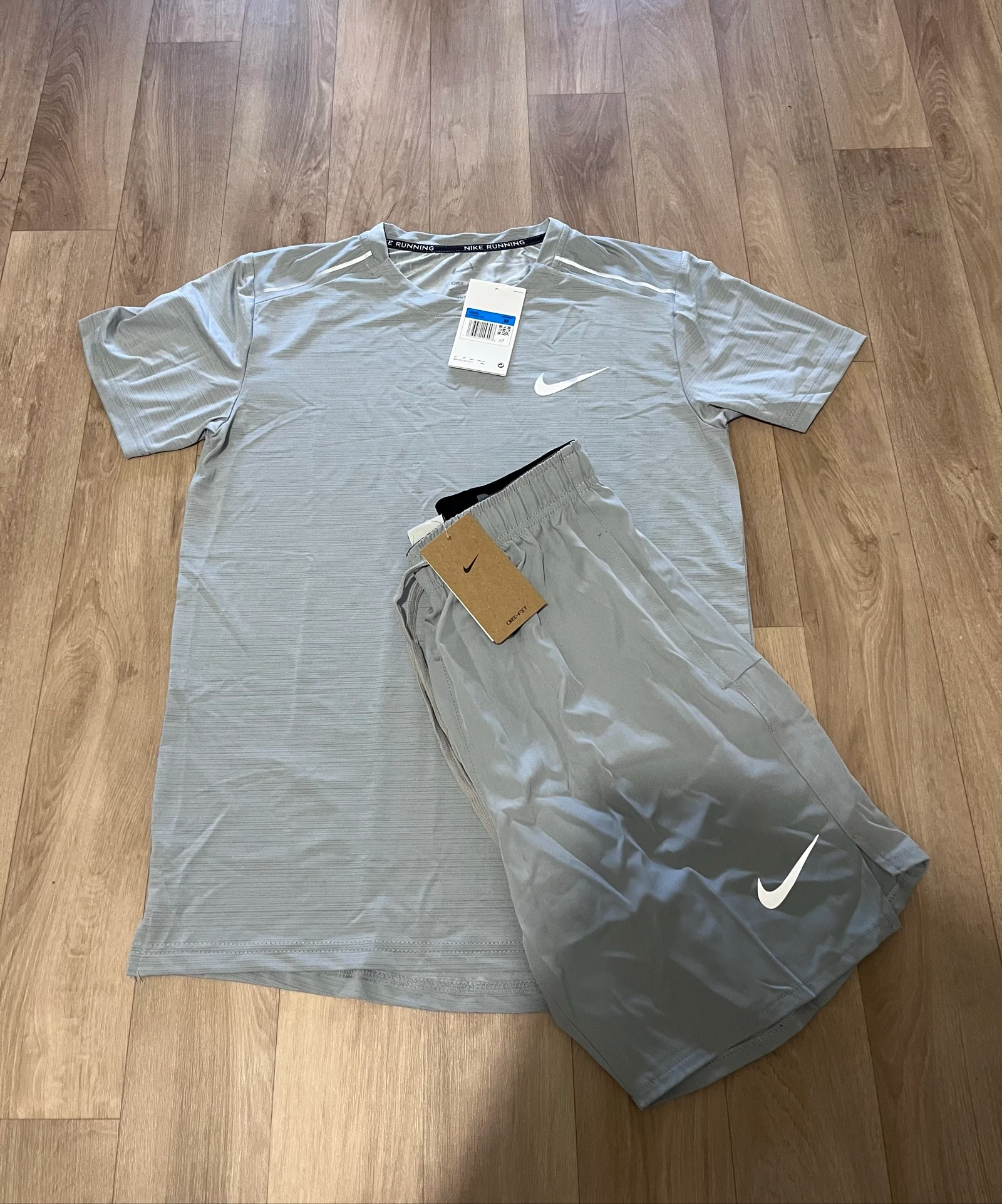 Ensemble Nike Running Gris
